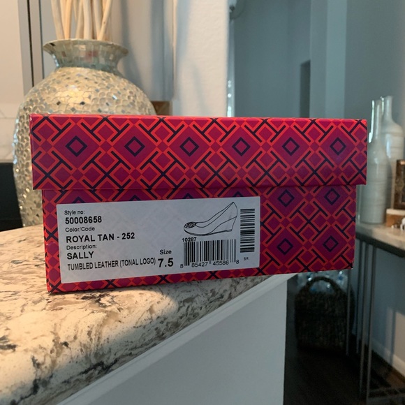 Tory Burch Women Shoes 👠- Size : 7.5 - Picture 8 of 8